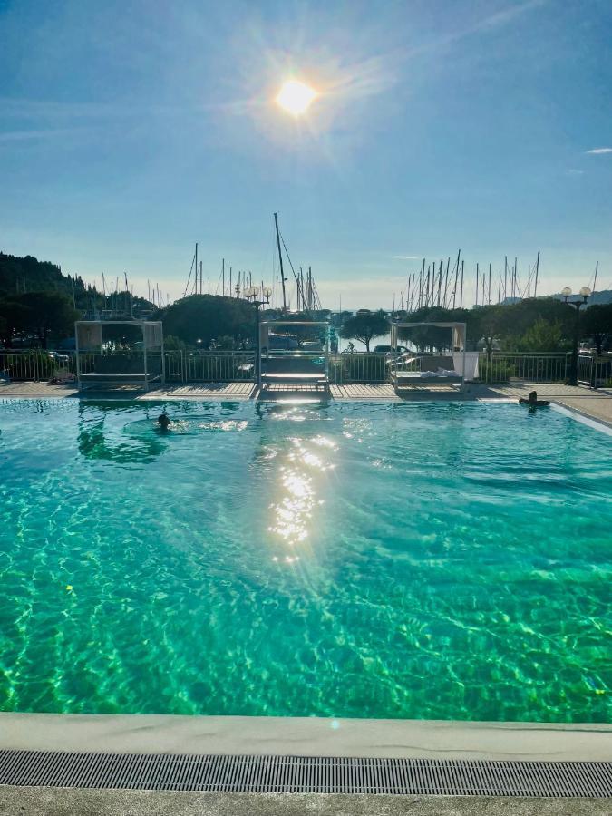 Floating Sea House Miramare Villa Portorož Buitenkant foto