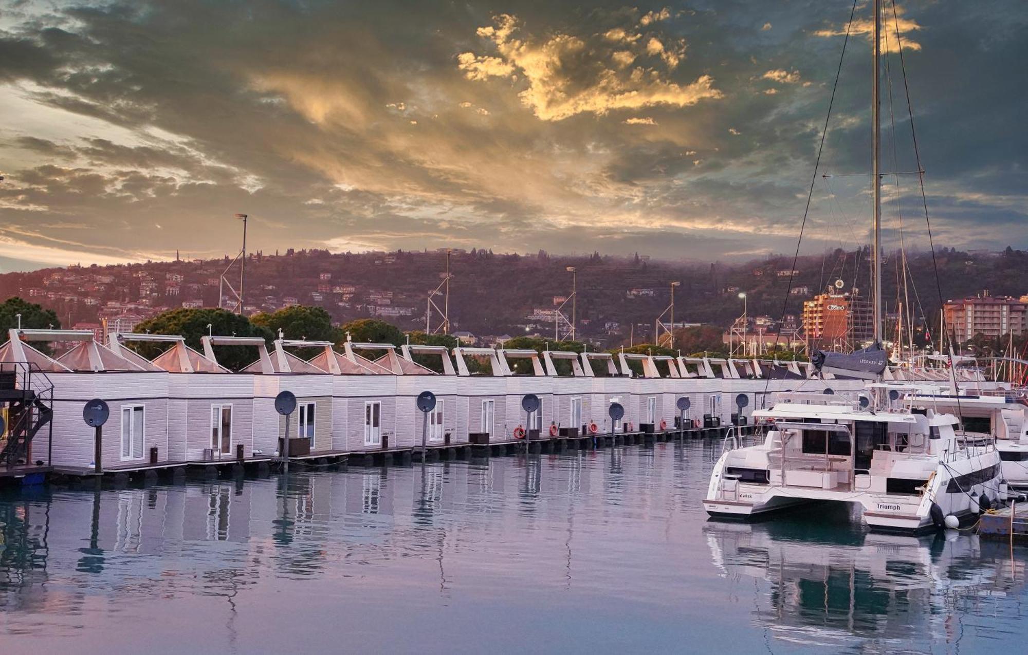 Floating Sea House Miramare Villa Portorož Buitenkant foto